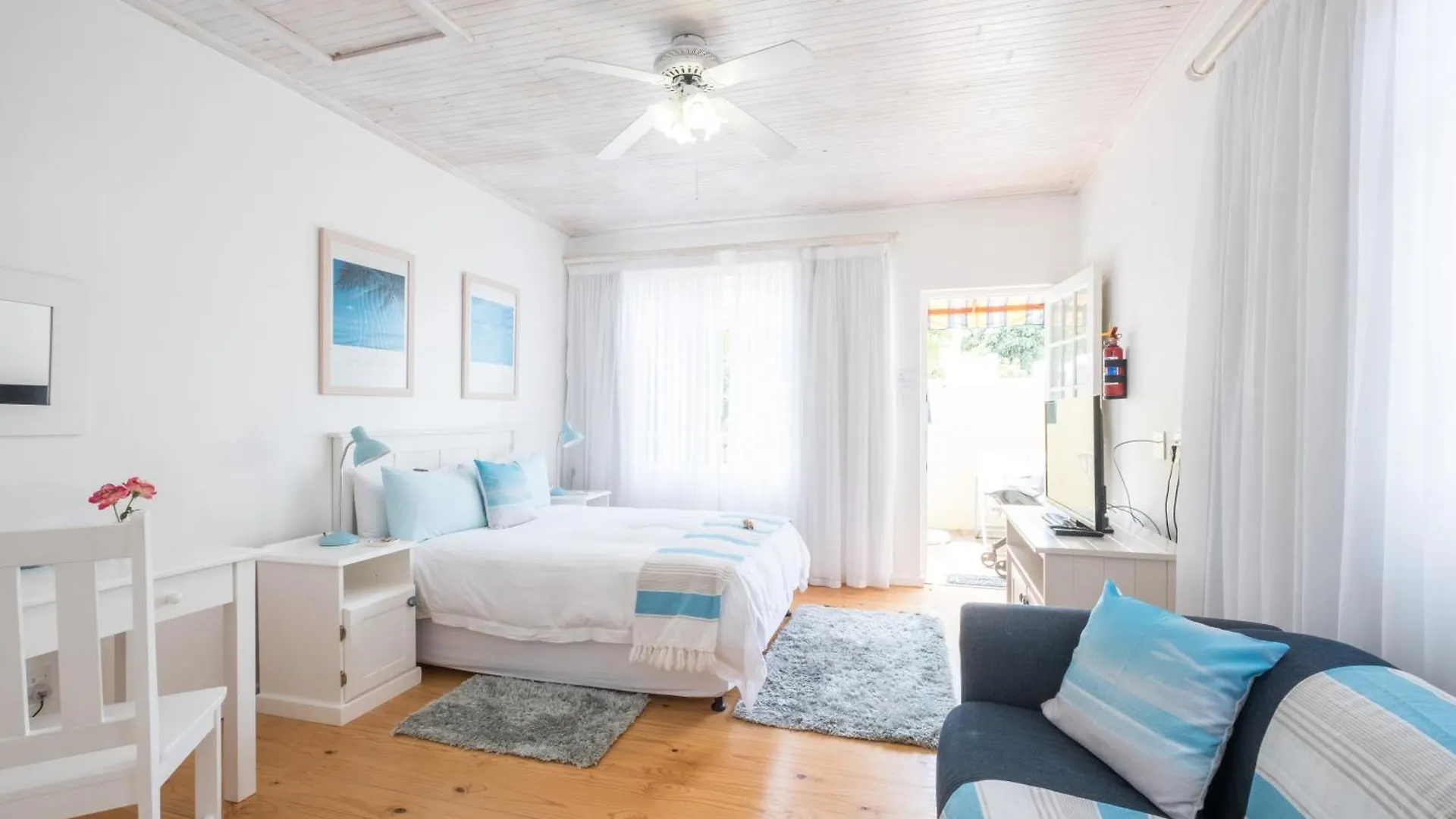 Bed and Breakfast On The Bay Порт-Элизабет ЮАР