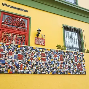 La Rose Bed & Breakfast