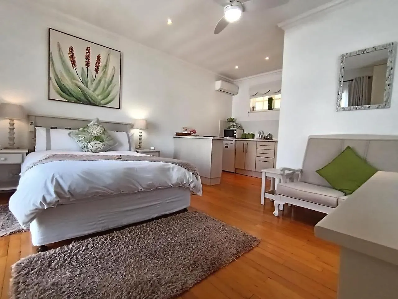 On The Bay Bed & Breakfast Port Elizabeth South Africa